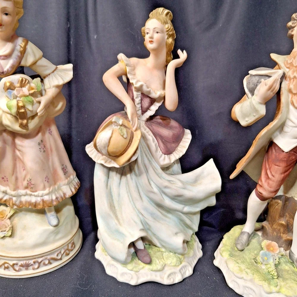 4 Vintage 1950s Victorian figurines 2 are Lefton 8